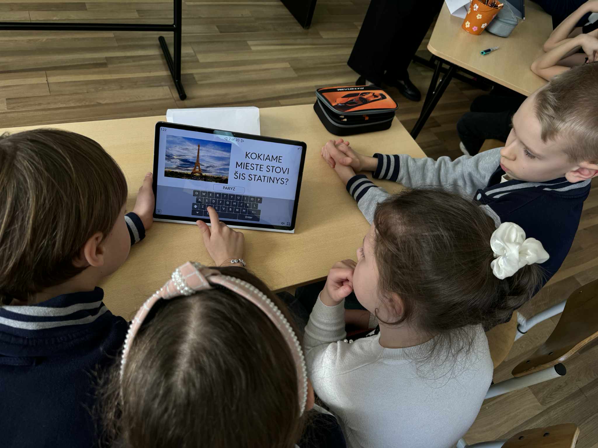 b9d39756-a1aa-4185-9173-919f6ce559ca